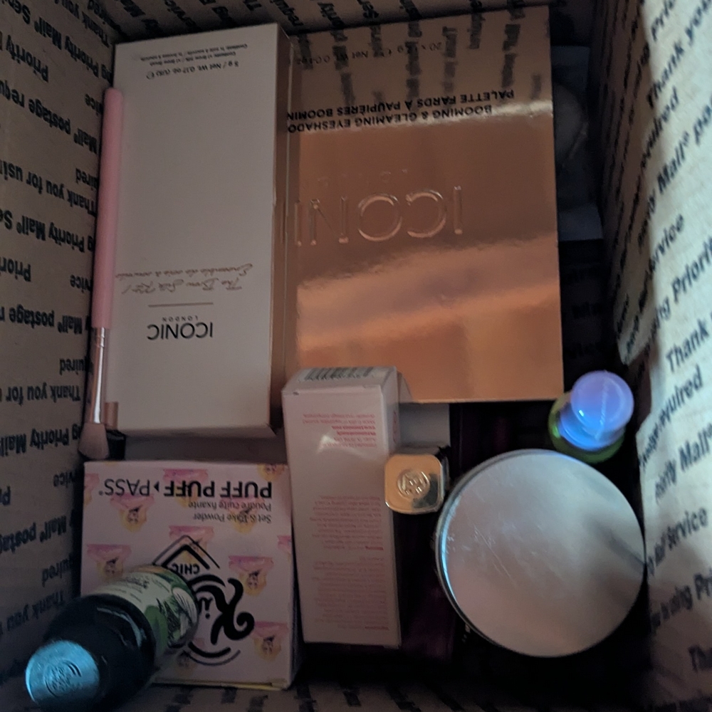 Beauty Mystery Box 15 Items